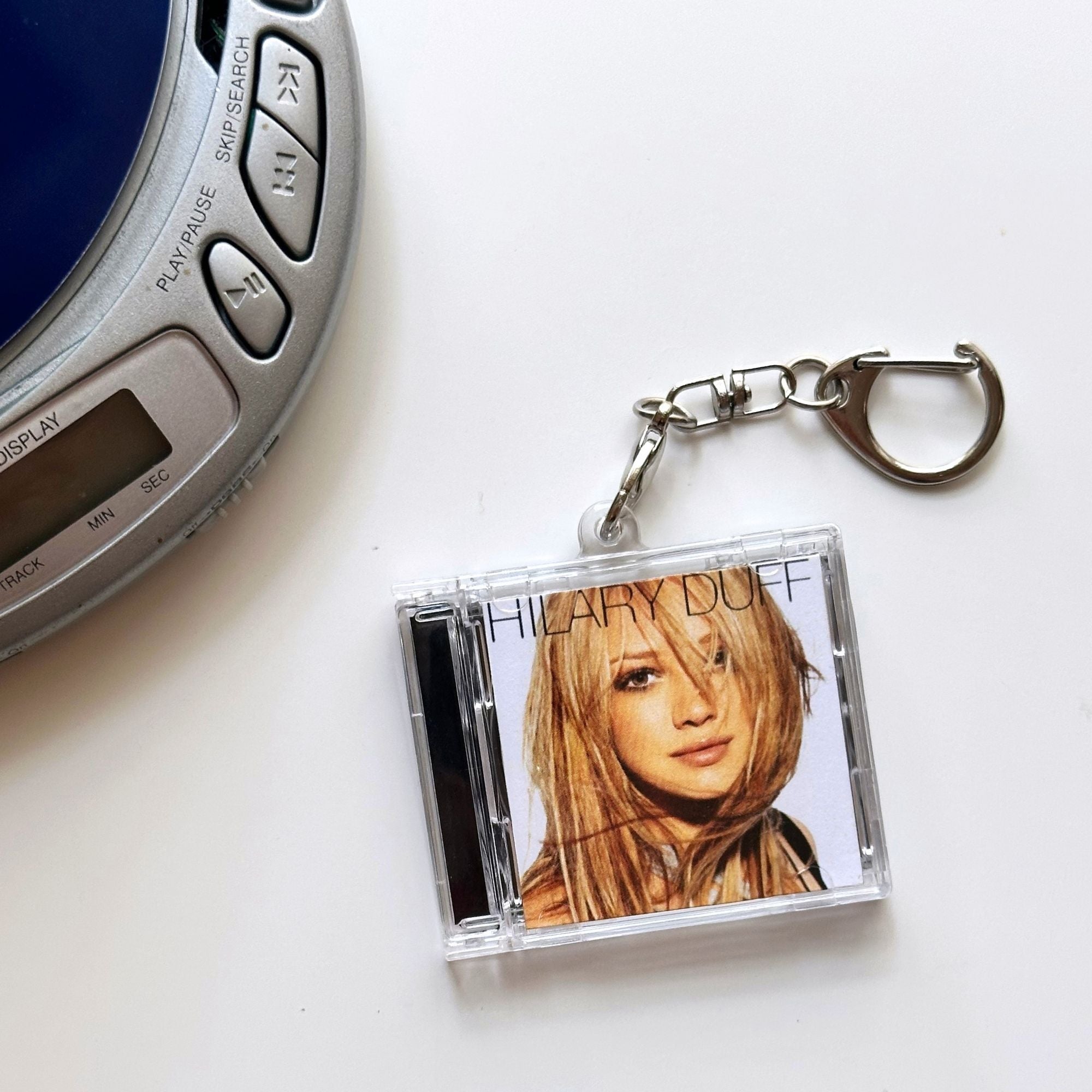 'Hit Clips' Mini CD Case Keychain - Hilary (2004)