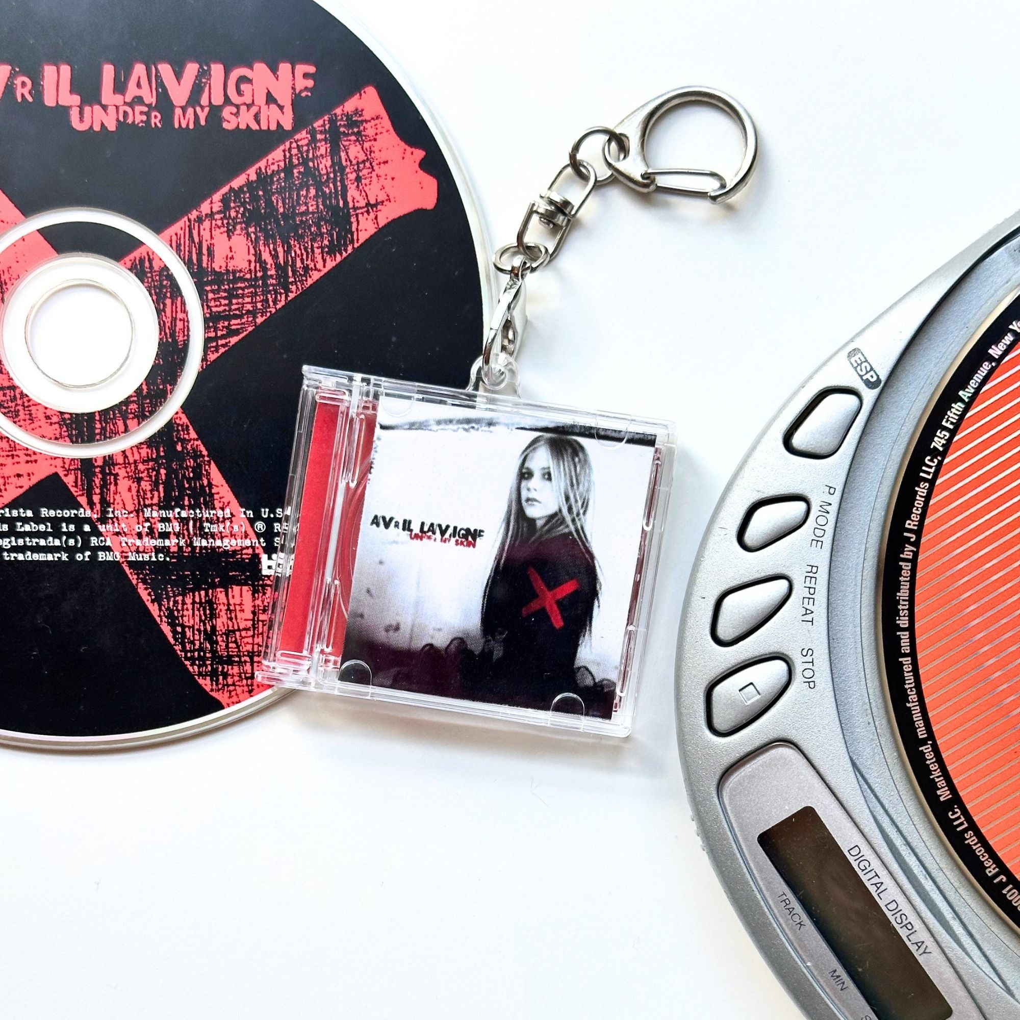 'Hit Clips' Mini CD Case Keychain - Avril Lavigne Under My Skin