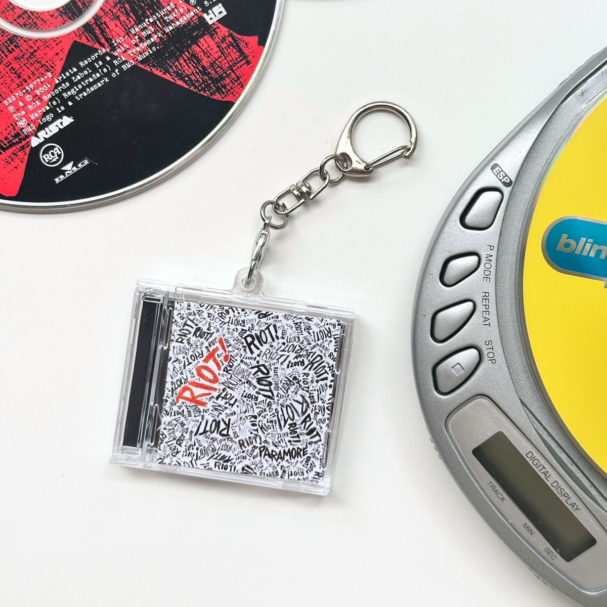 'Hit Clips' Mini CD Case Keychain - Paramore Riot